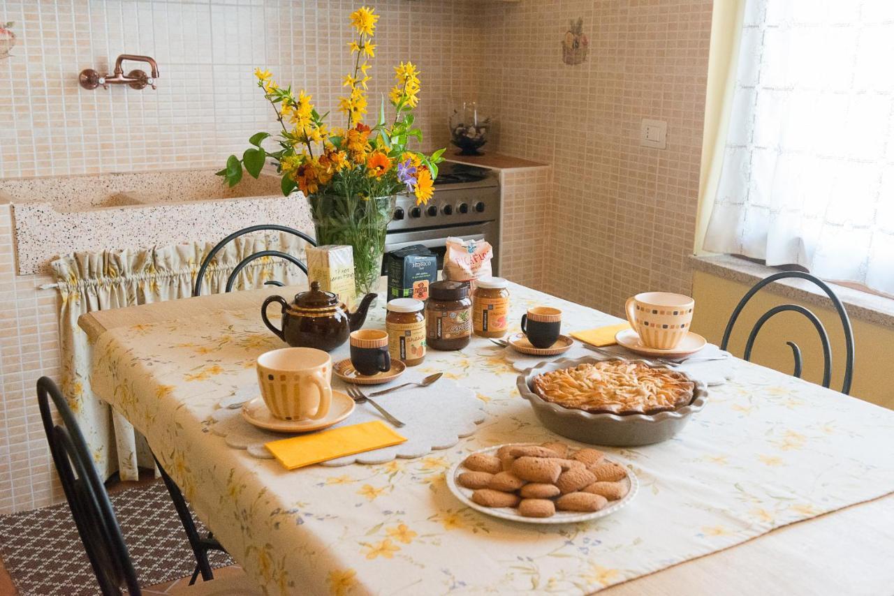 Domus Amica Bed & Breakfast Lu (Piedmont) Dış mekan fotoğraf